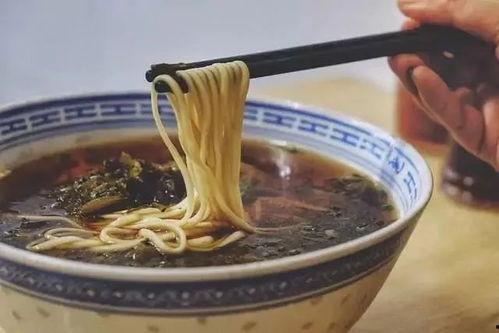 一碗老汤面爆料视频,揭秘传统美食背后的故事与传承  第3张
