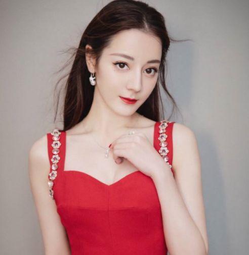 娱乐圈人爆料热巴,娱乐圈爆料背后的真实故事